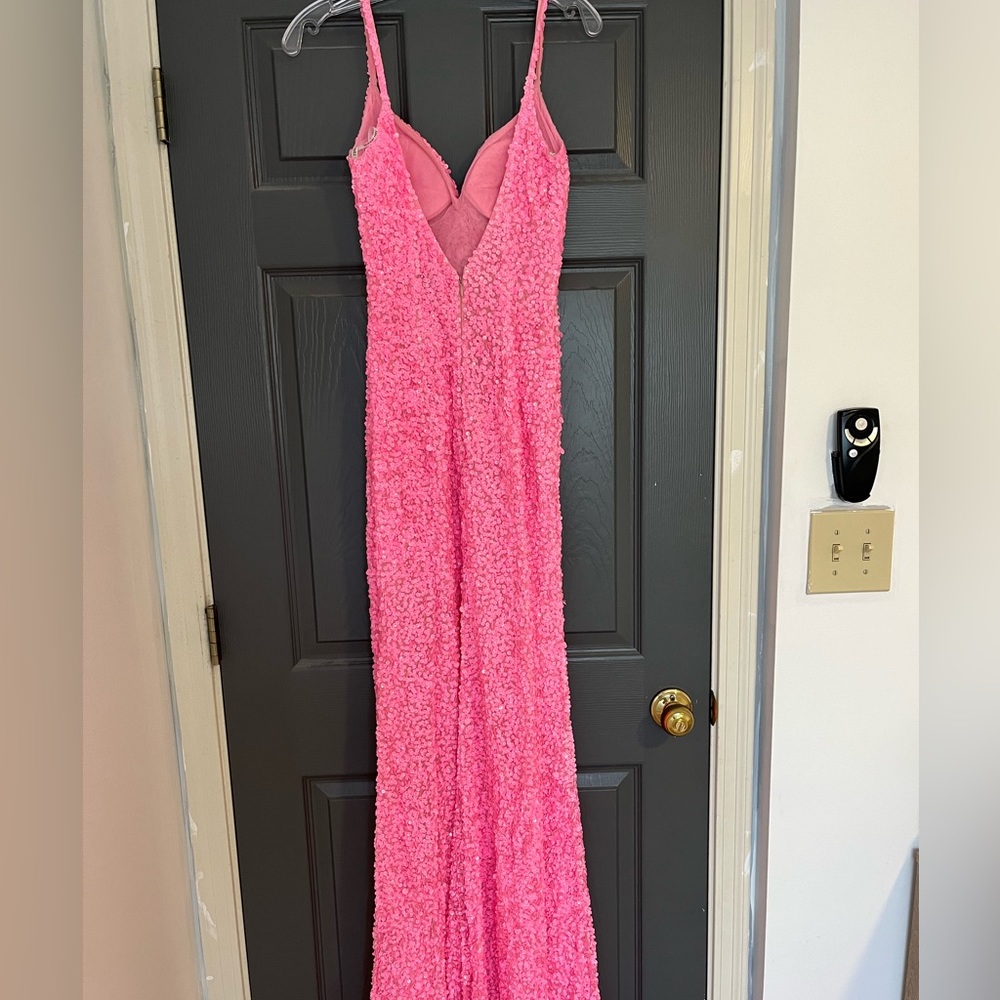 Sherri Hill, Size 2. Candy Pink - Picture 2 of 5